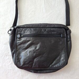 Vintage Wilsons Leather Convertible Purse Black Crossbody Fanny Belt Bag 90s Y2K